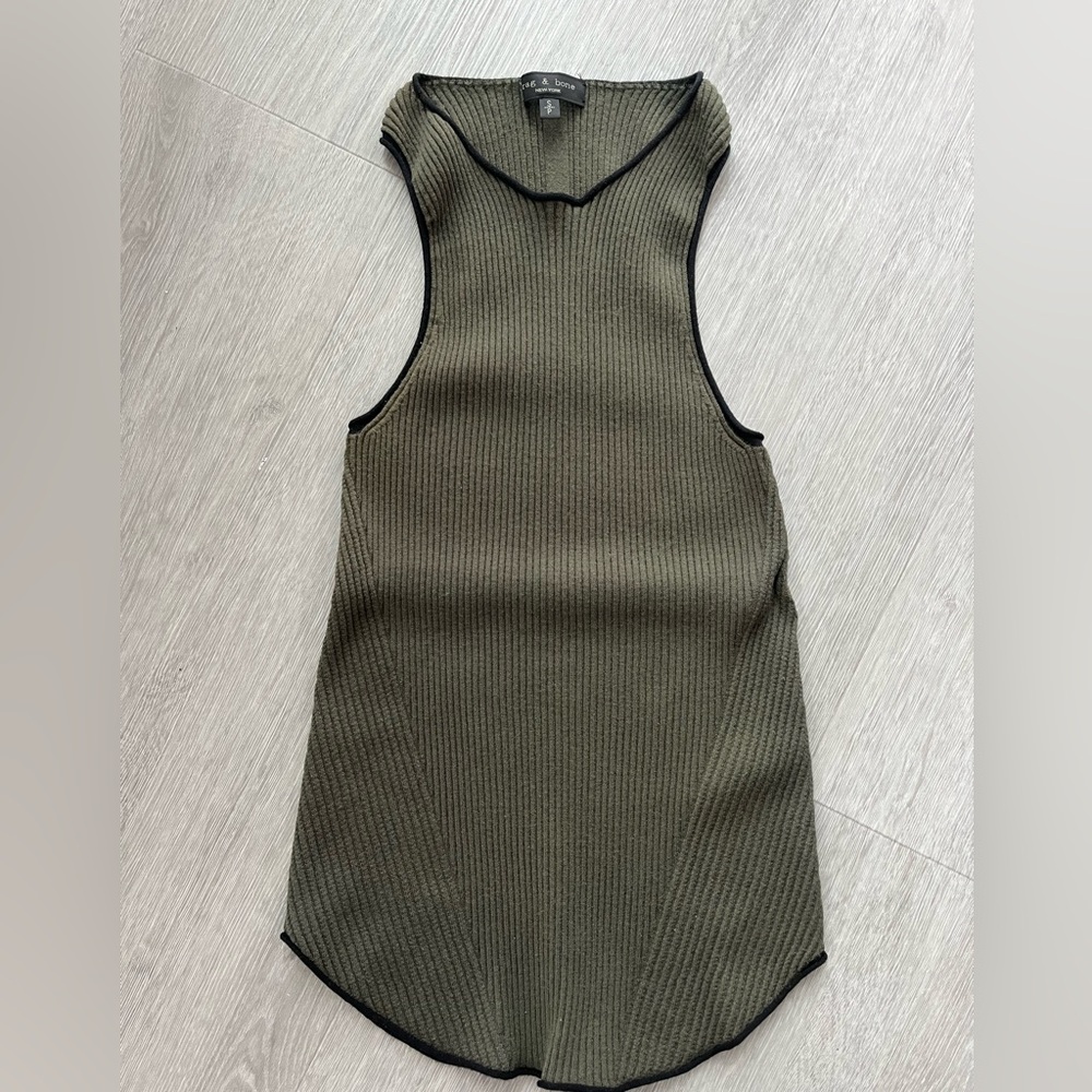 Rag & Bone ribbed camo green razor back tank top Size S